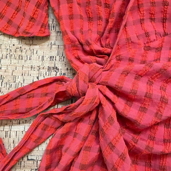 Zara Wrap Seersucker Dress! - Picture 3 of 4